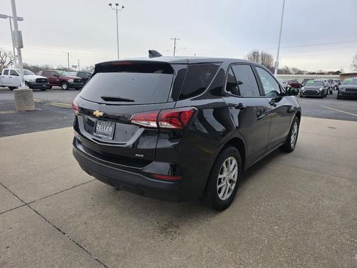 2023 Chevrolet Equinox LS