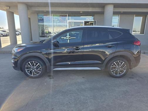 2021 Hyundai TUCSON SEL