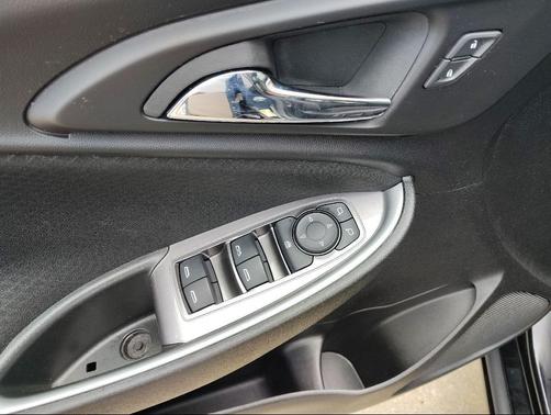 Mosaic Black Metallic 2024 Chevrolet Malibu FWD 1LT