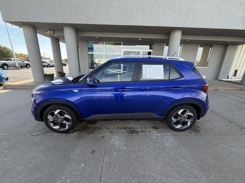 2023 Hyundai VENUE Limited