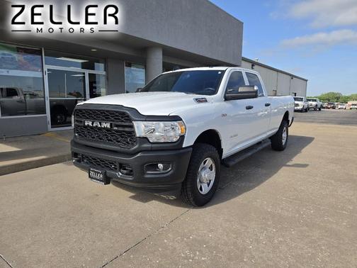 Bright White Clearcoat 2022 RAM 2500 Tradesman Crew Cab 4x4 8' Box