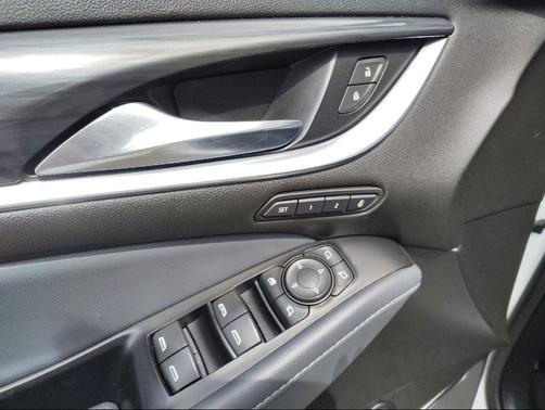Summit White 2022 Buick Enclave FWD Premium