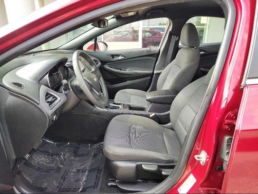 Cajun Red Tintcoat 2018 Chevrolet Cruze LT