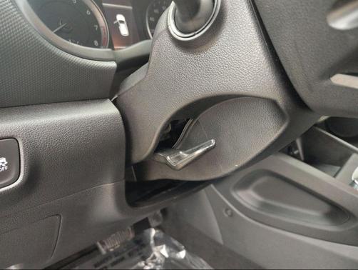 Cyber Silver 2023 Hyundai KONA SEL