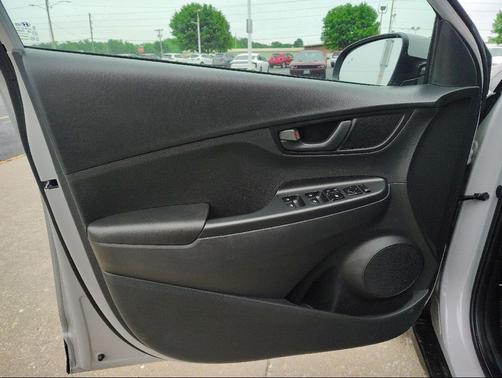 Cyber Silver 2023 Hyundai KONA SEL