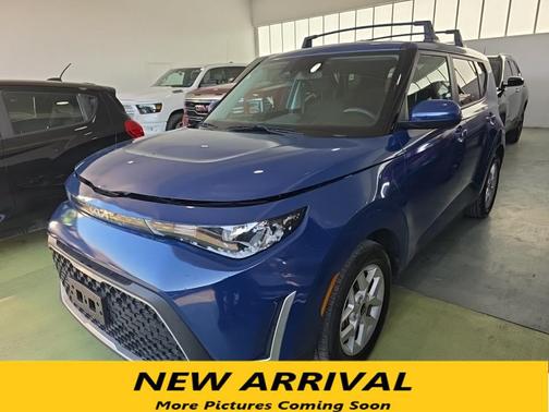 Gravity Gray 2025 Kia Soul LX