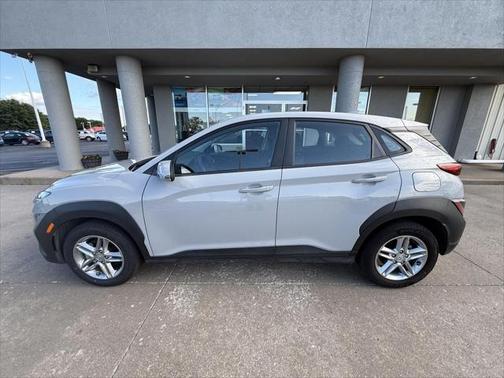 2023 Hyundai KONA SE