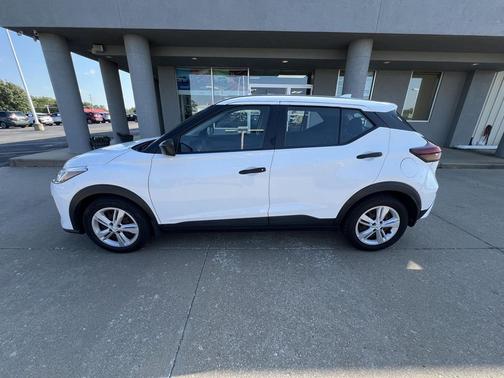 2021 Nissan Kicks S