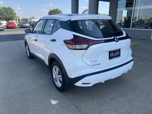 2021 Nissan Kicks S