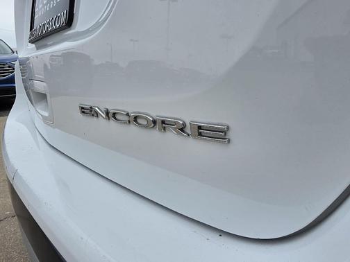 Summit White 2019 Buick Encore Essence