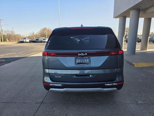 2022 Kia Carnival EX