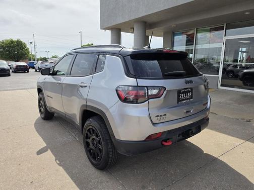 Billet Silver Metallic Clearcoat 2022 Jeep Compass Trailhawk