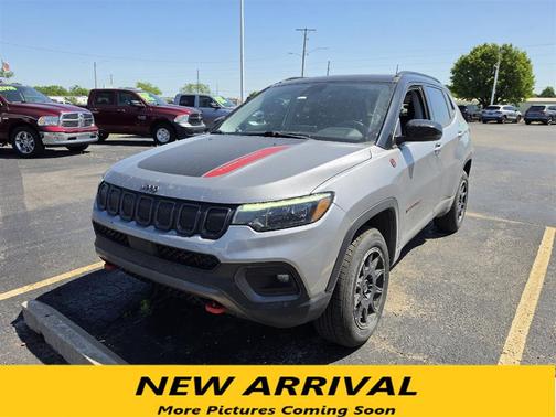 Billet Silver Metallic Clearcoat 2022 Jeep Compass Trailhawk