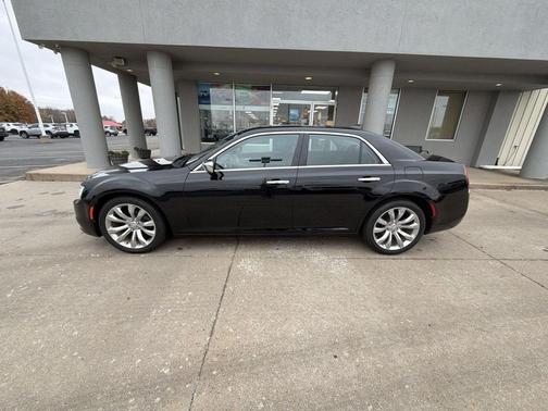 2020 Chrysler 300 Limited