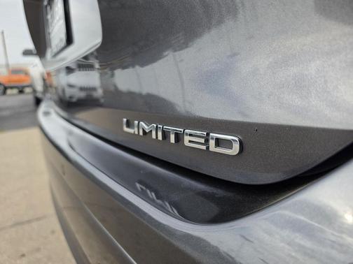 Magnetic Gray Metallic 2021 Toyota Highlander Limited