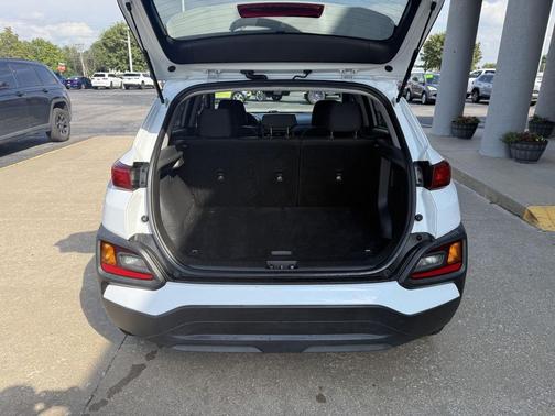 2021 Hyundai KONA SEL
