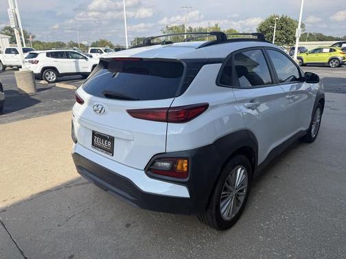 2021 Hyundai KONA SEL