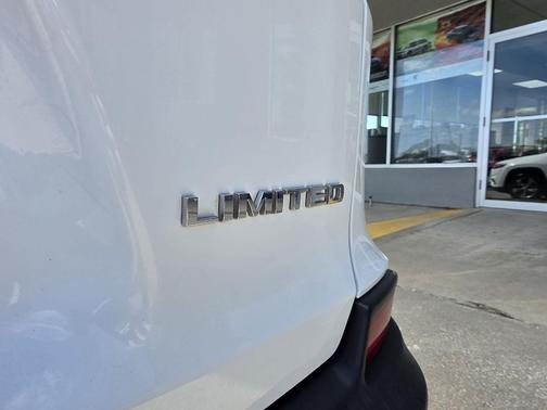 Bright White Clearcoat 2020 Jeep Cherokee Limited