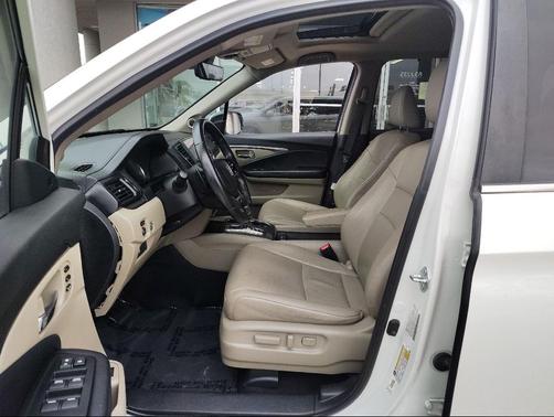 Platinum White Pearl 2021 Honda Pilot 2WD EX-L