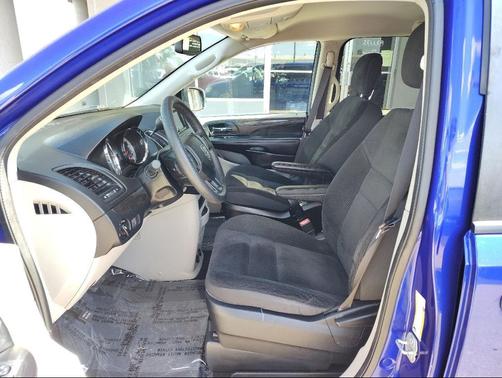 Indigo Blue Clearcoat 2019 Dodge Grand Caravan SE