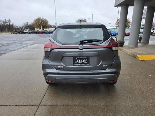 2024 Nissan Kicks SV