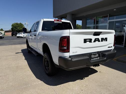 2025 RAM 2500 Tradesman Crew Cab 4x4 6'4' Box