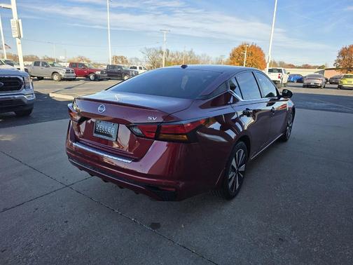 2021 Nissan Altima 2.5 SV