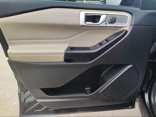 Agate Black Metallic 2020 Ford Explorer Limited