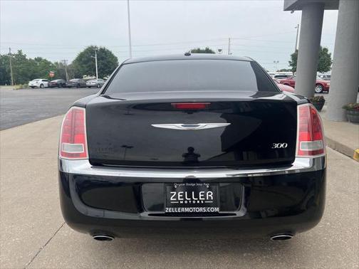 2012 Chrysler 300 Limited