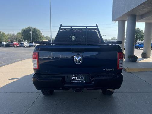 2022 RAM 2500 Tradesman Crew Cab 4x4 8' Box