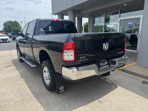 2020 RAM 2500 Big Horn Crew Cab 4X4 6'4' Box