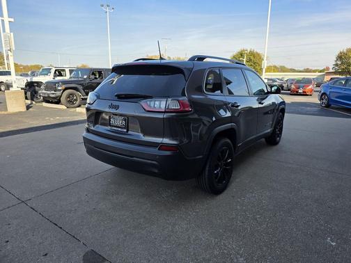 2023 Jeep Cherokee Altitude