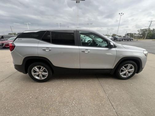 2021 GMC Terrain SLE