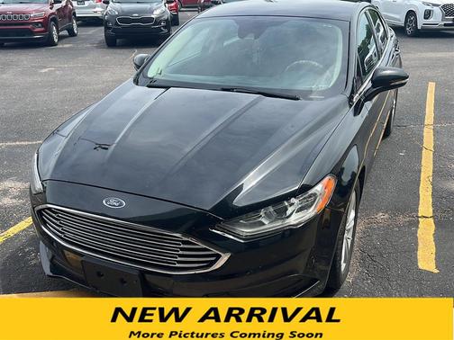 Shadow Black 2018 Ford Fusion SE