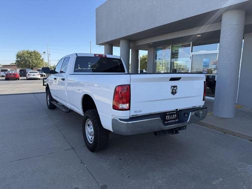 2018 RAM 2500 Tradesman Crew Cab 4x4 8' Box