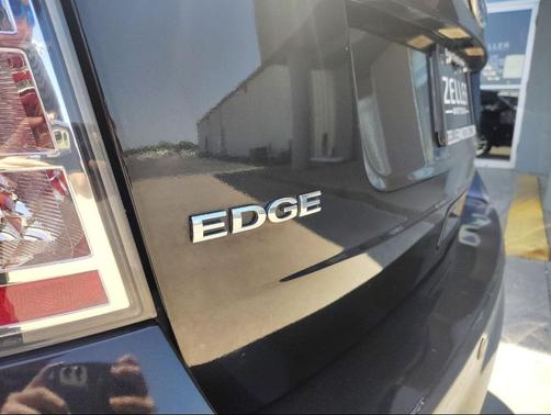 Tuxedo Black Metallic 2010 Ford Edge SEL