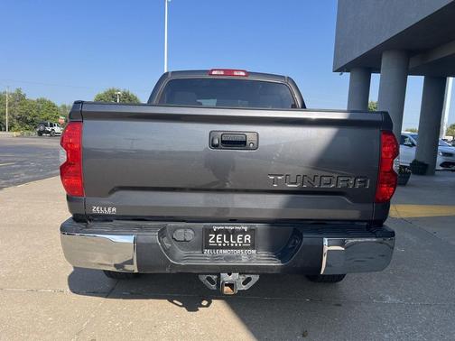 2018 Toyota Tundra SR5