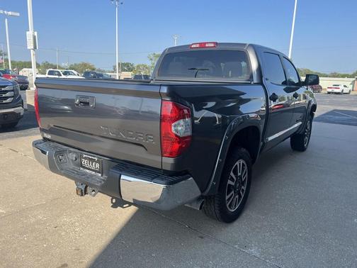 2018 Toyota Tundra SR5