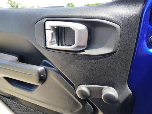 Ocean Blue Metallic Clearcoat 2019 Jeep Wrangler Sport