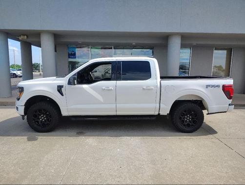 Oxford White 2024 Ford F-150 XLT
