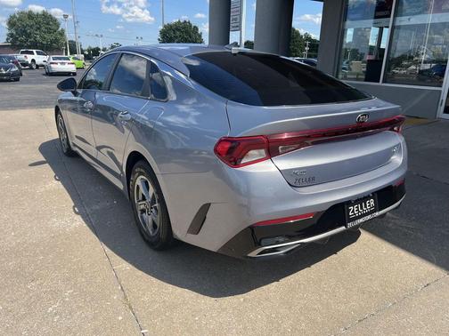 2021 Kia K5 LXS