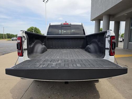 Bright White Clearcoat 2023 RAM 1500 Tradesman