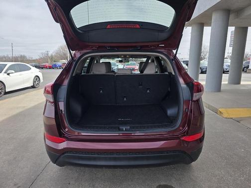 2017 Hyundai TUCSON SE