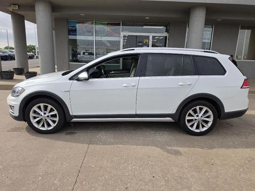 2019 Volkswagen Golf Alltrack TSI S