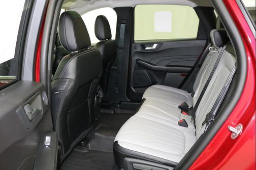 2026 Ford Escape Platinum