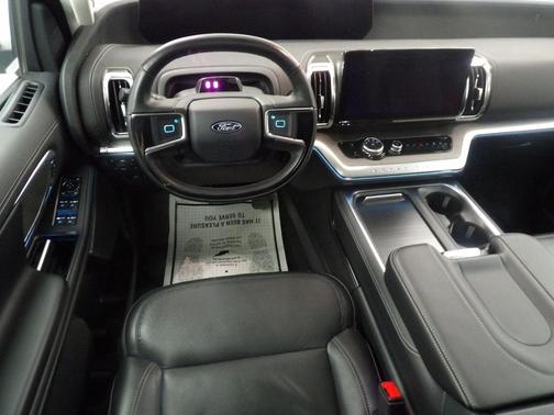 Oxford White 2025 Ford Expedition Max Platinum