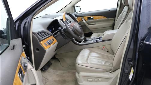 2014 Lincoln MKX Base