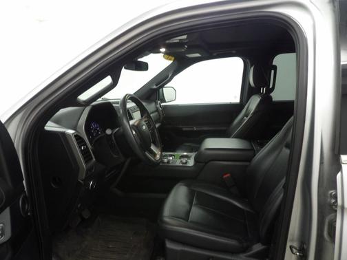 Iconic Silver Metallic 2021 Ford Expedition Max XLT