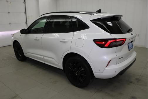 2023 Ford Escape ST-Line Elite