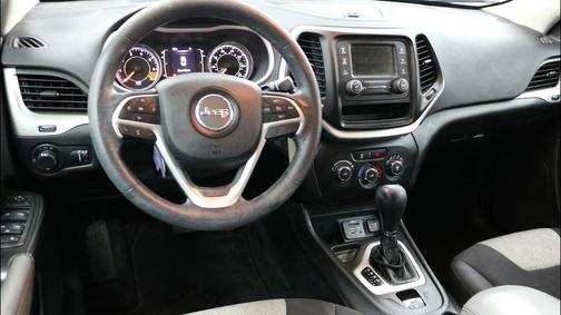 2014 Jeep Cherokee Sport